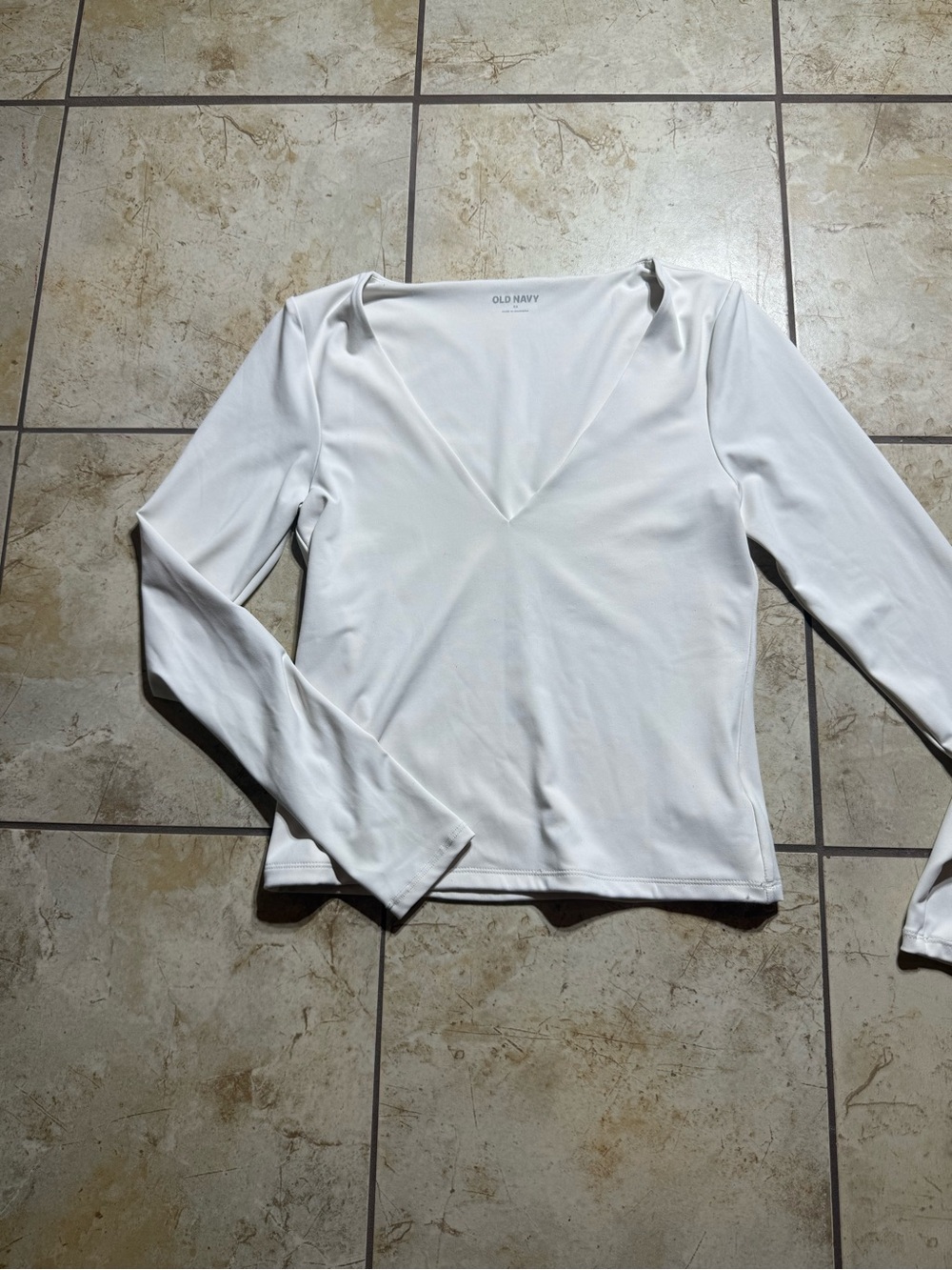 Old Navy White V-Neck Long Sleeve Top